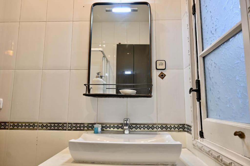 Apartamento For Centrica Y Amplia Vivienda Temporal Mdc23