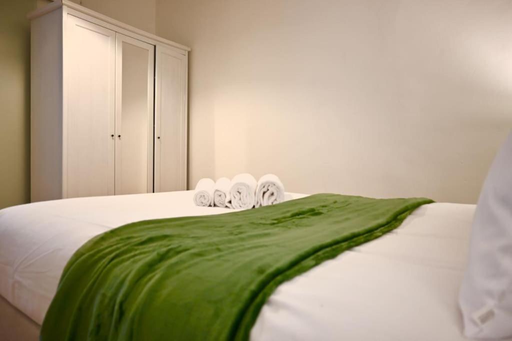 Apartamento For Centrica Y Amplia Vivienda Temporal Mdc23 *