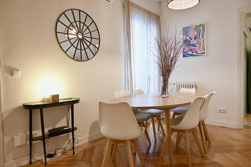 Apartamento For Centrica Y Amplia Vivienda Temporal Mdc23 Madrid